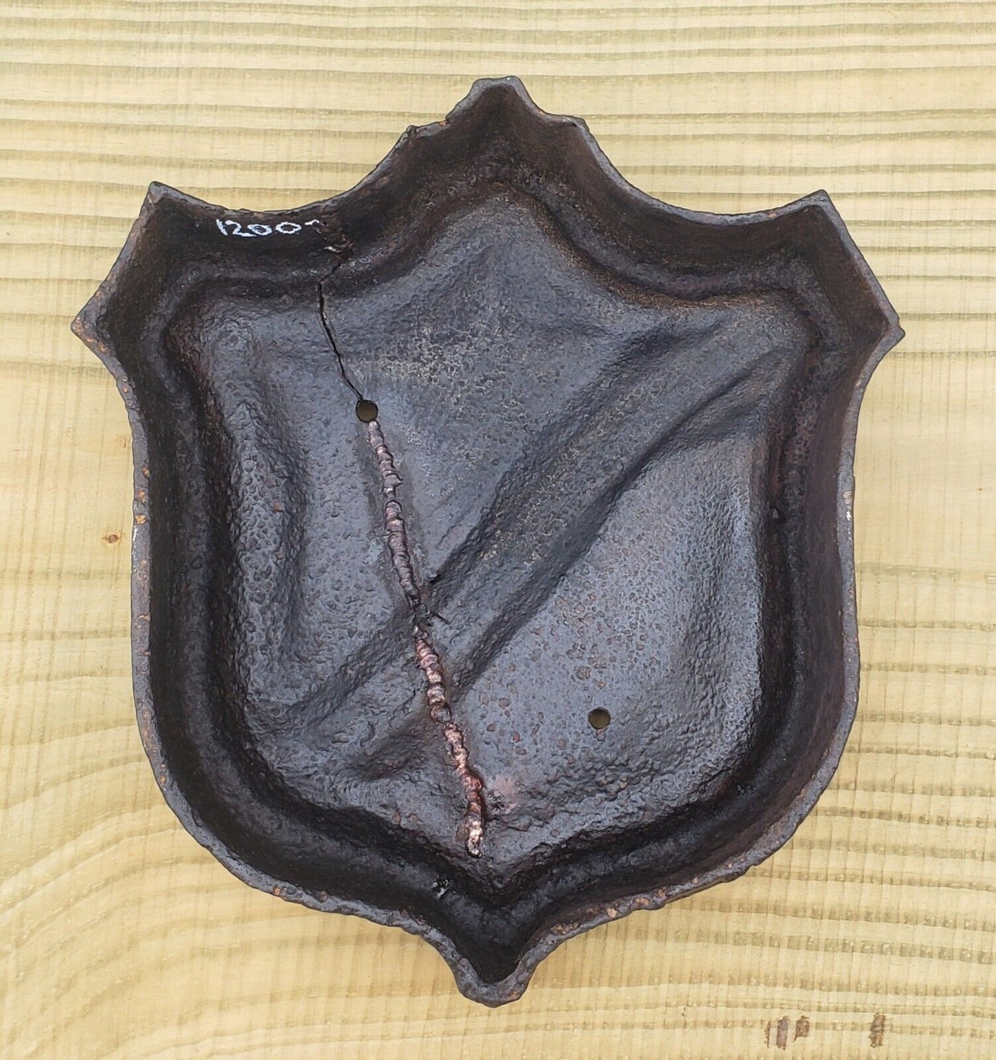 Rare Cast Iron Heraldic Shield Door / Building Pediment 14 1/2" x 13" GA9782