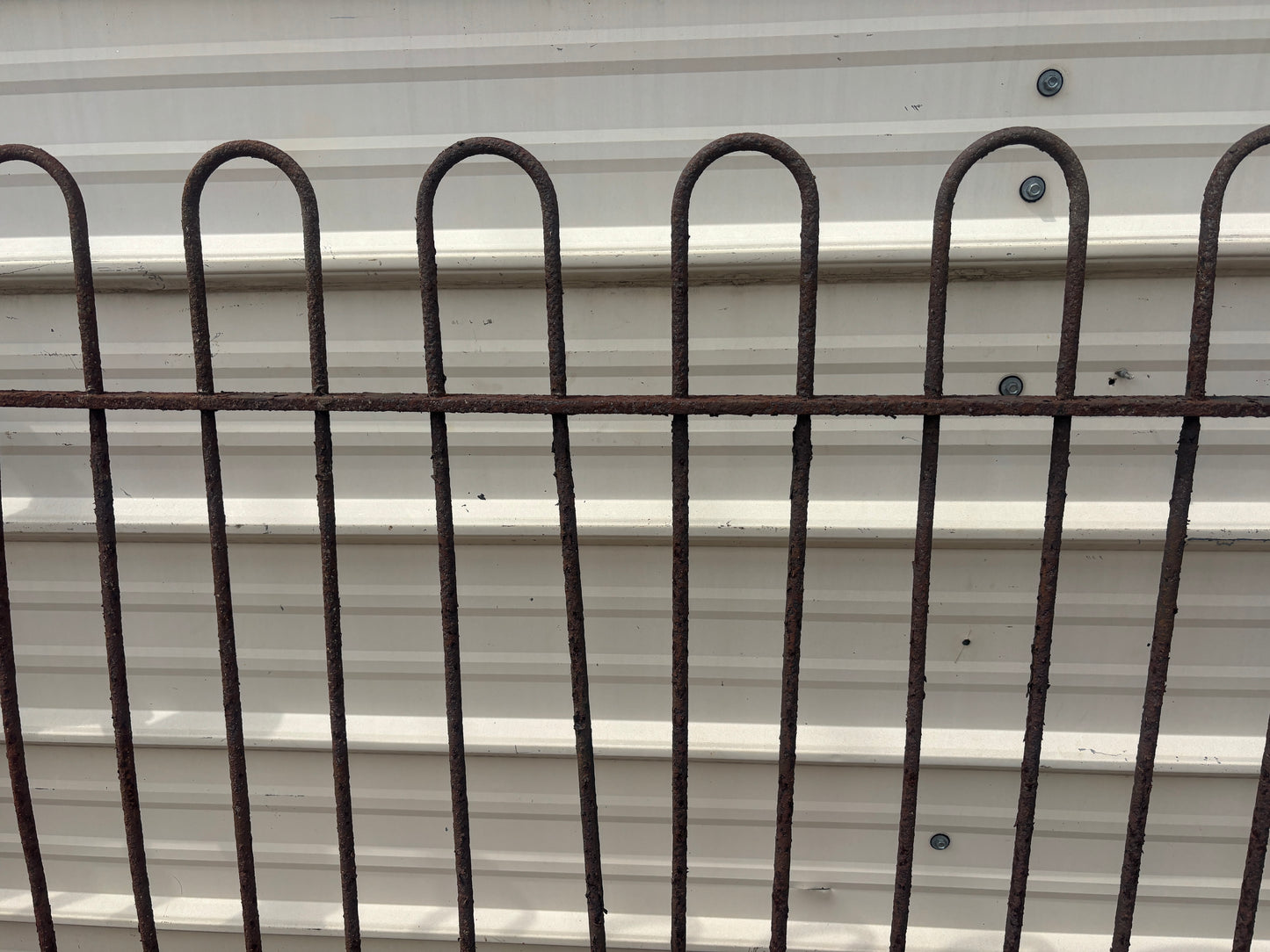 14 Feet of Cast Iron Hairpin Fence Panels GA21392