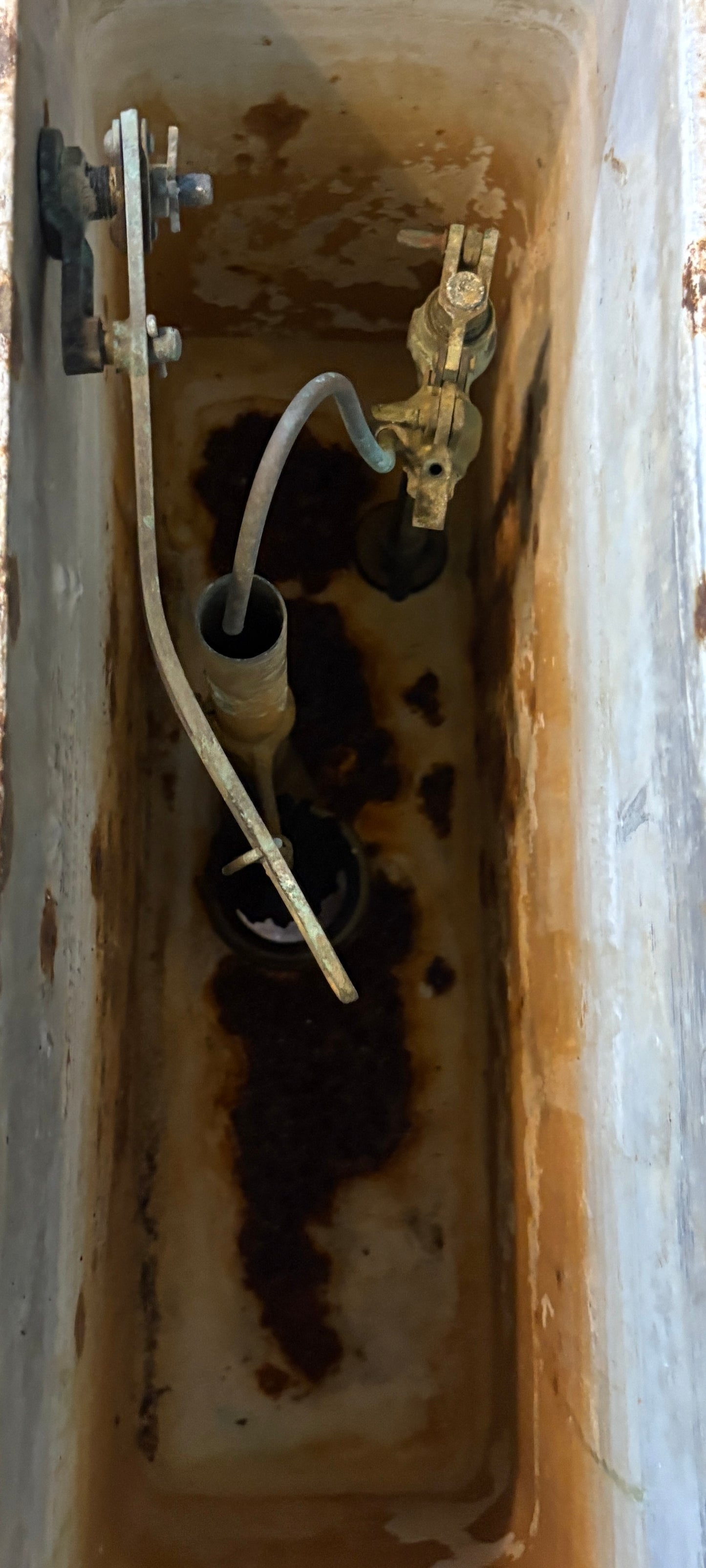 Antique Cast Iron Toilet (Tank Only-without lid) GA21112