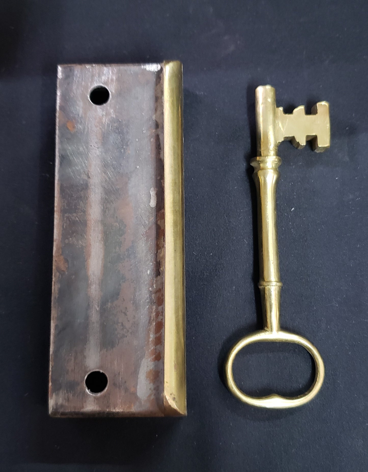 Restored Right Side Carpenter Style Rim Lock Set w/ Key 6 1/2" x 4 1/8" GS00991