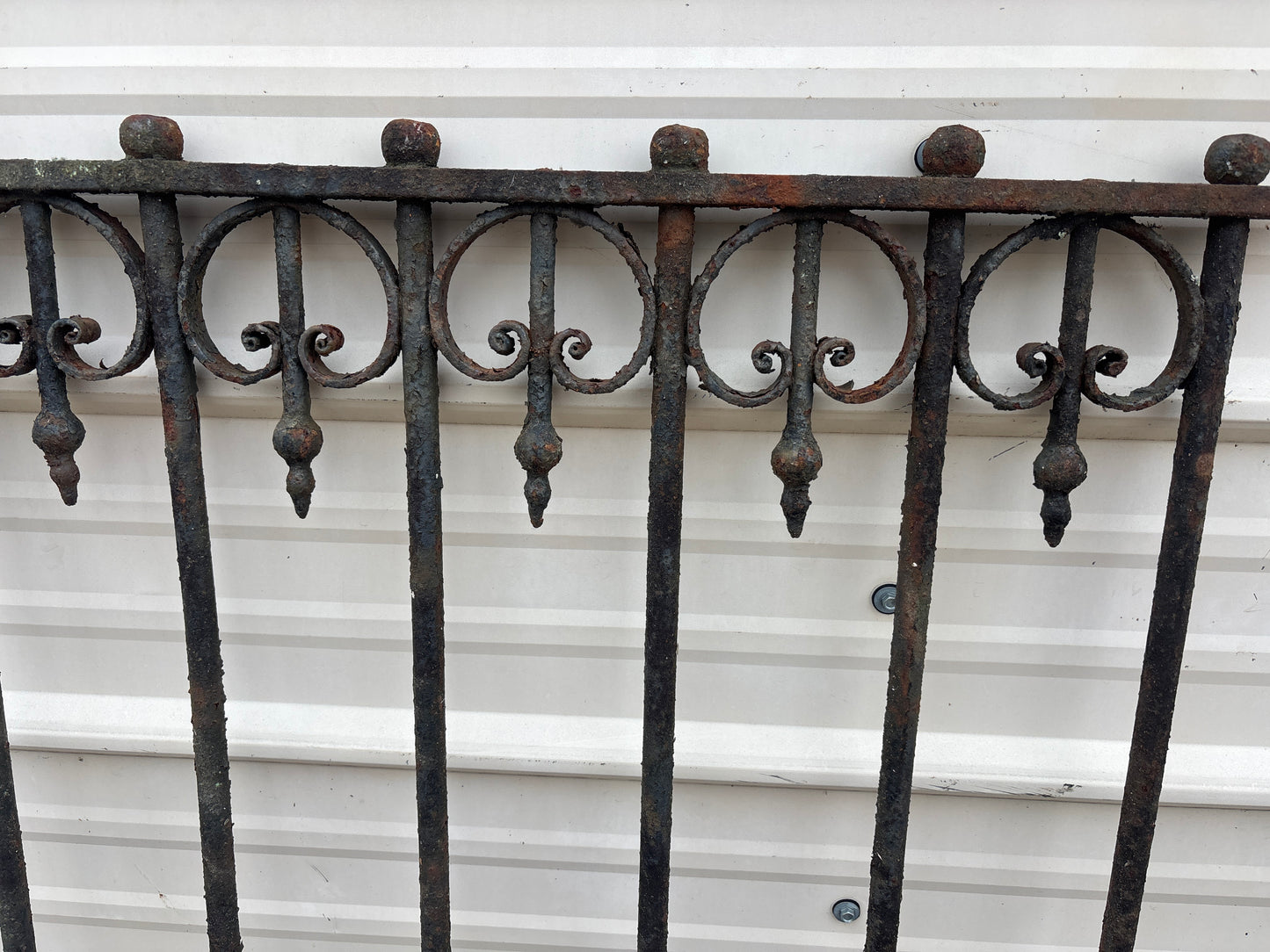 9 Feet of Iron Fence Panels GA21288