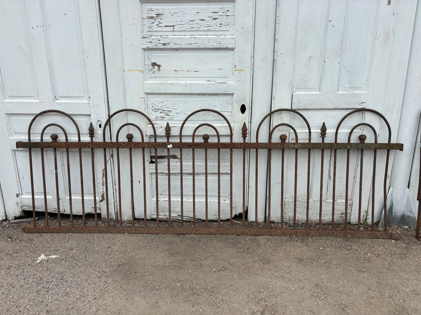 Double Hairpin Fence Panels with Finials GA21217