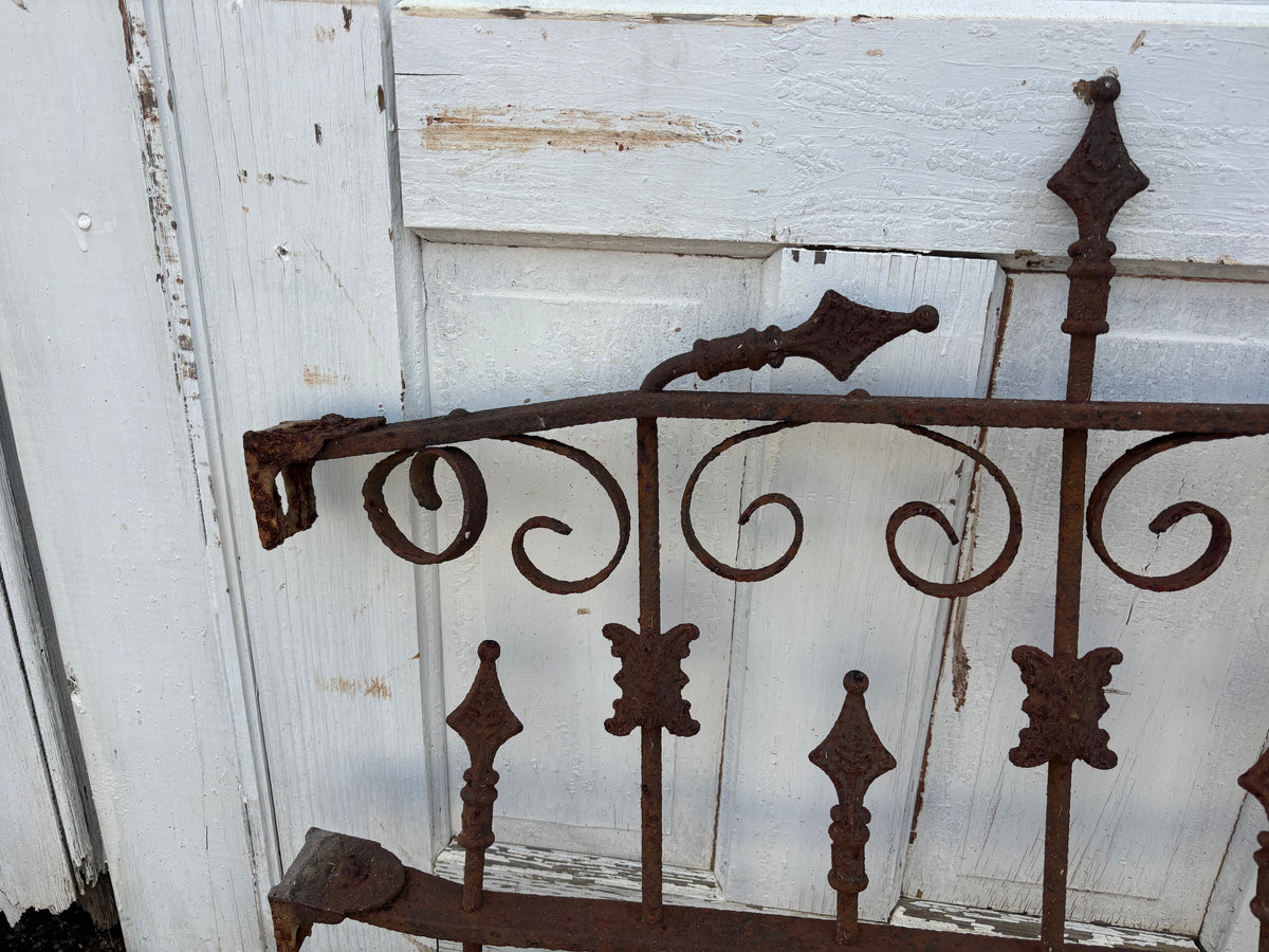 10 Feet of Iron Fence Panels GA21606