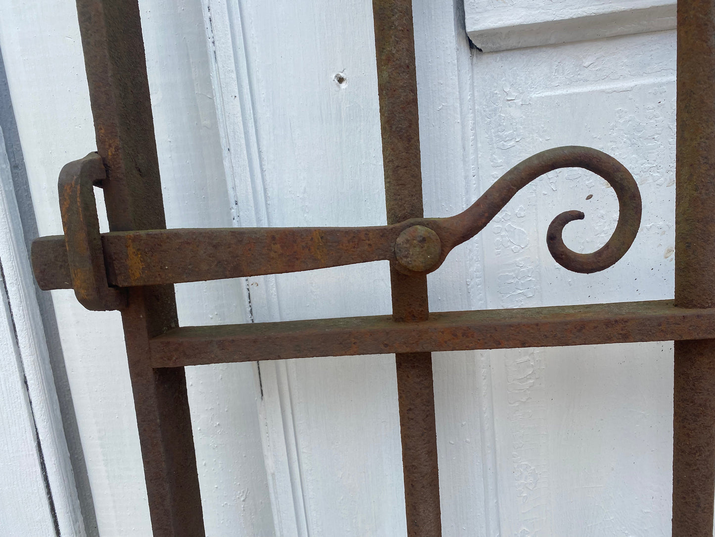 Antique Iron Gate GS20238 - 34" wide x 34 1/2" tall