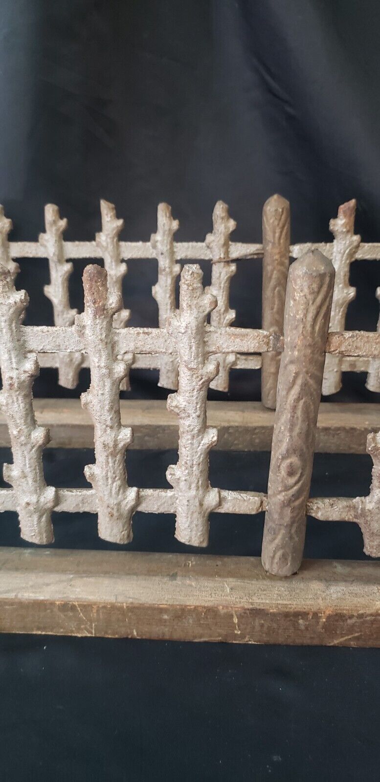 Ornate Cast Iron Miniature or Dollhouse Fence Panels 43" x 8 1/2" GS00184