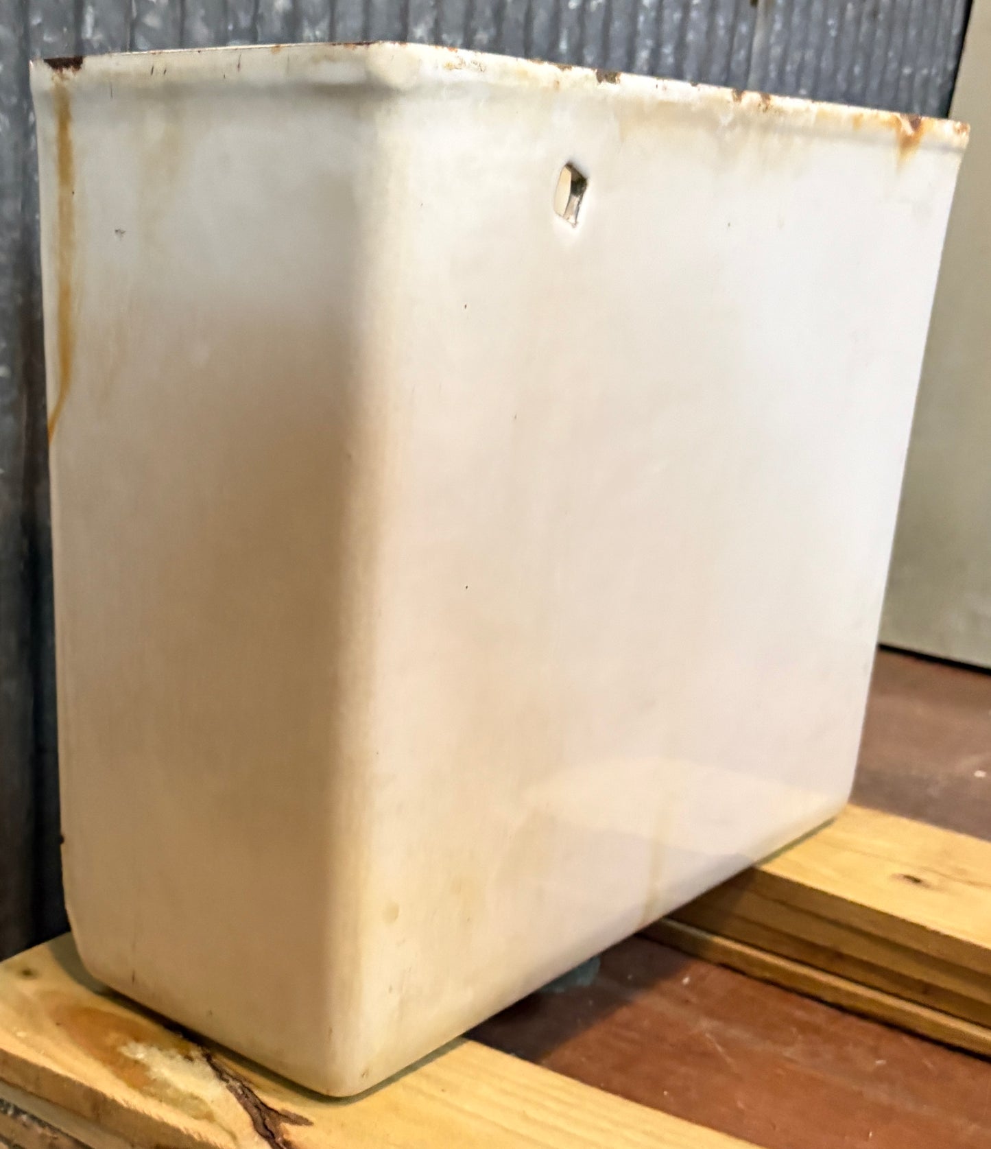 Antique Cast Iron Toilet (Tank Only-without lid) GA21116