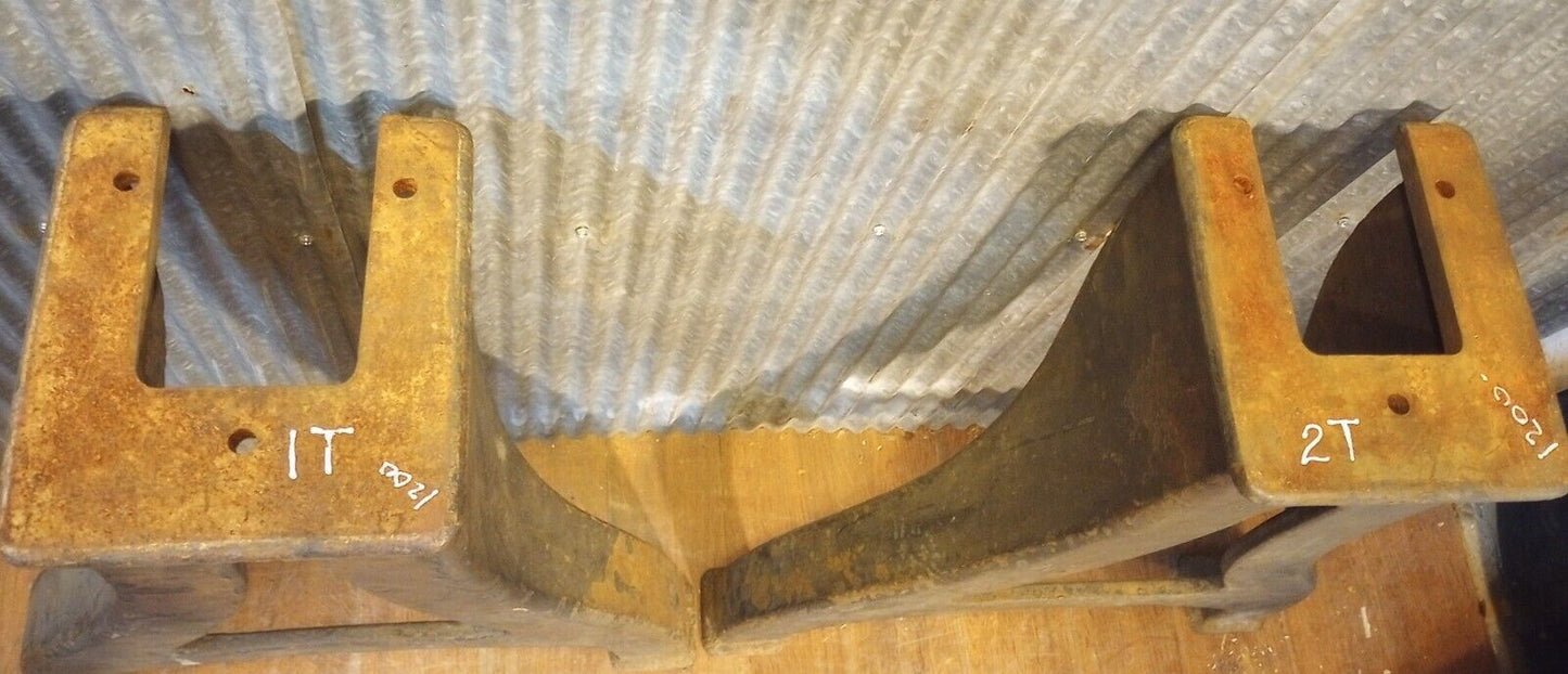 Pair of Cast Iron Machine Legs 31" Tall x 25" Wide