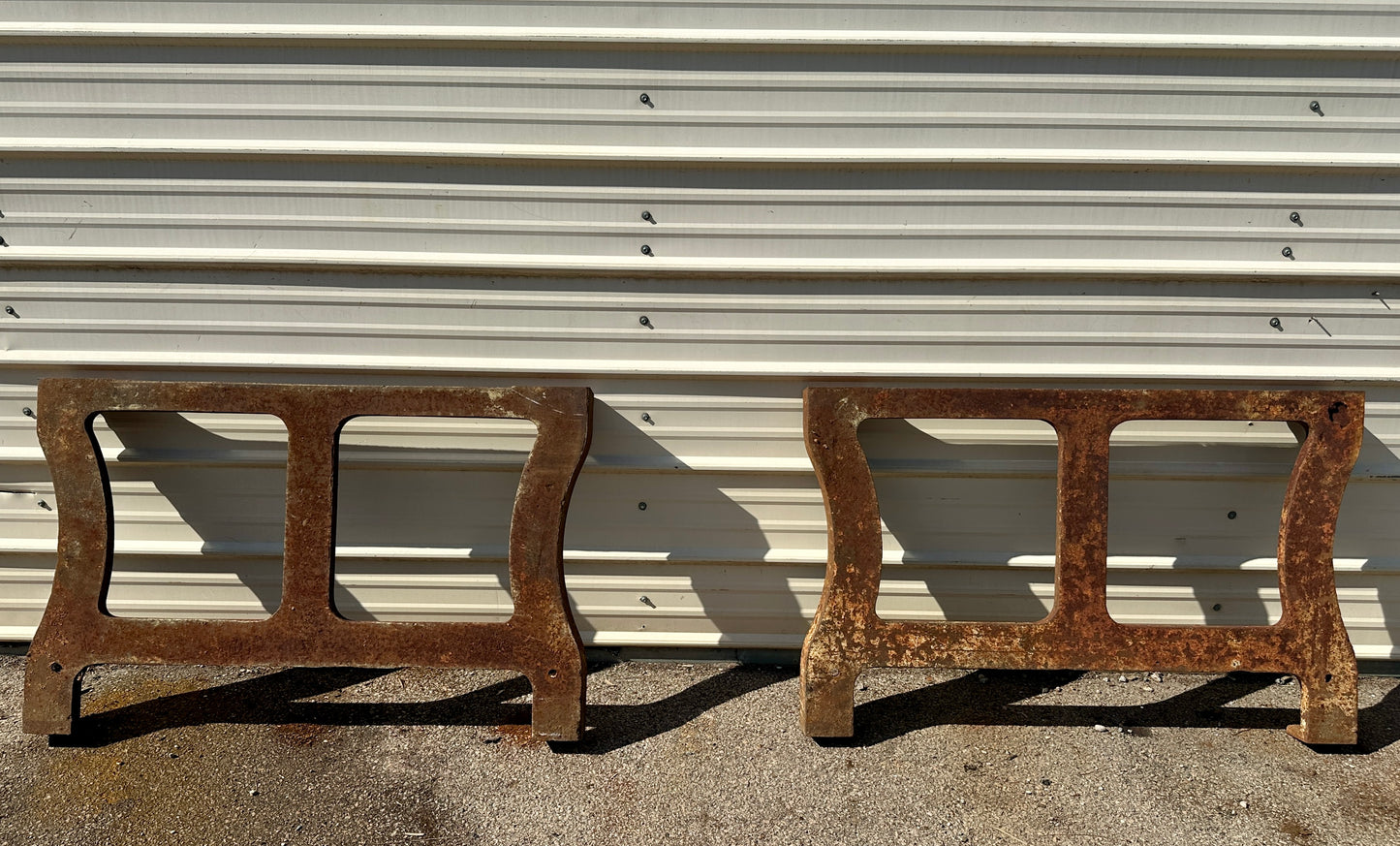 Pair of Antique Industrial Cast Iron Machine Legs GA20962