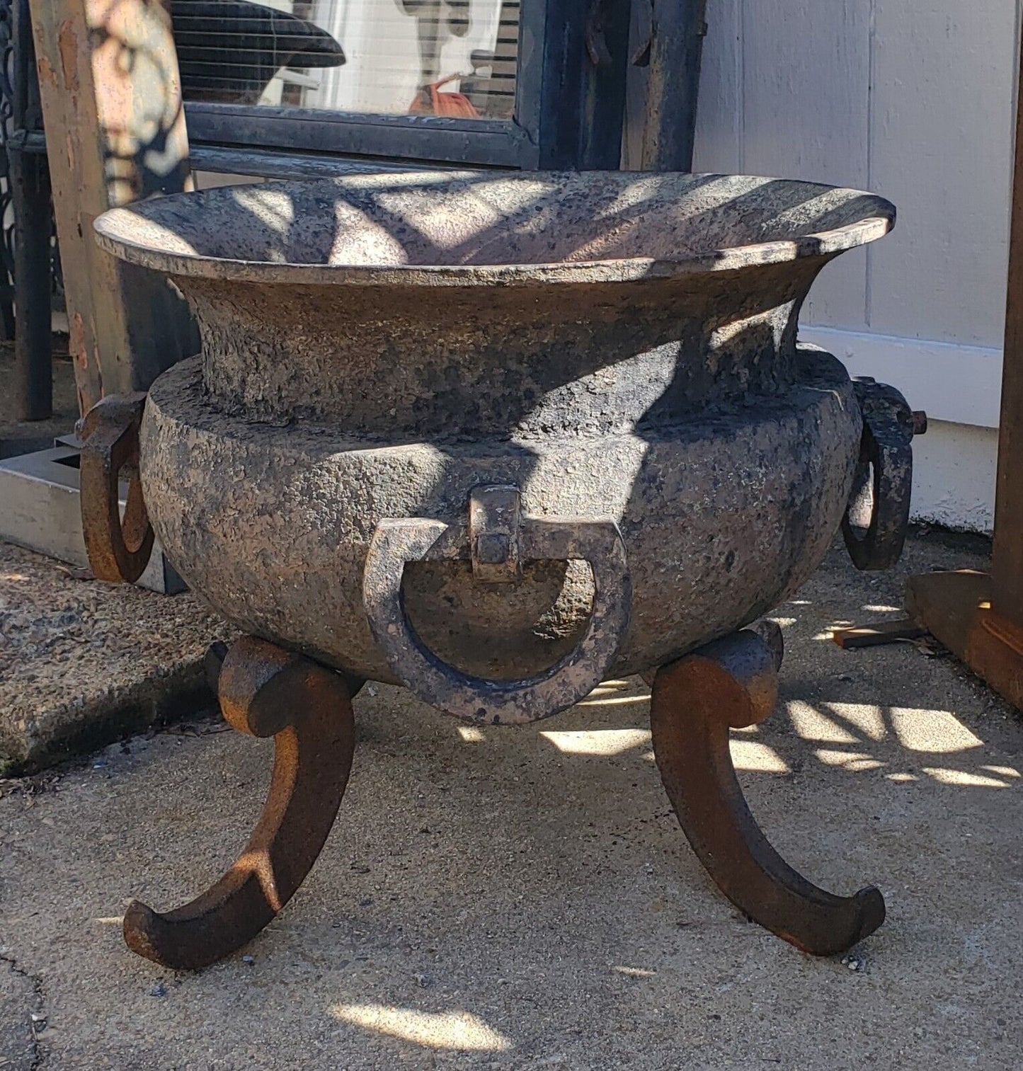 Restored Cast Iron Cauldron Fire Pit Pot 26" x 26" GA9771