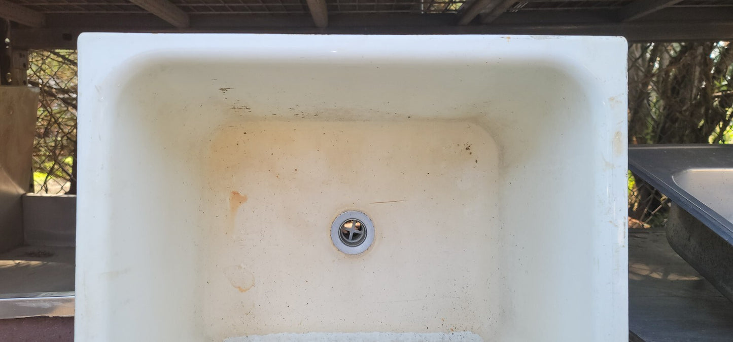 Deep Cast Iron Sink 14" T x 24" W x 20" Deep GS00570