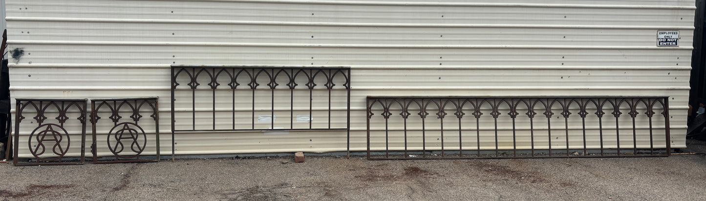 29 Feet of Cast Iron Fencing GA21290