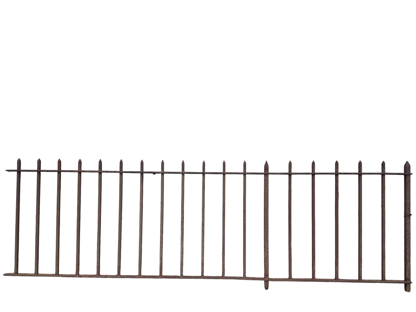 24 Ft of Antique Wrought Iron Spear Top Fencing GA21045