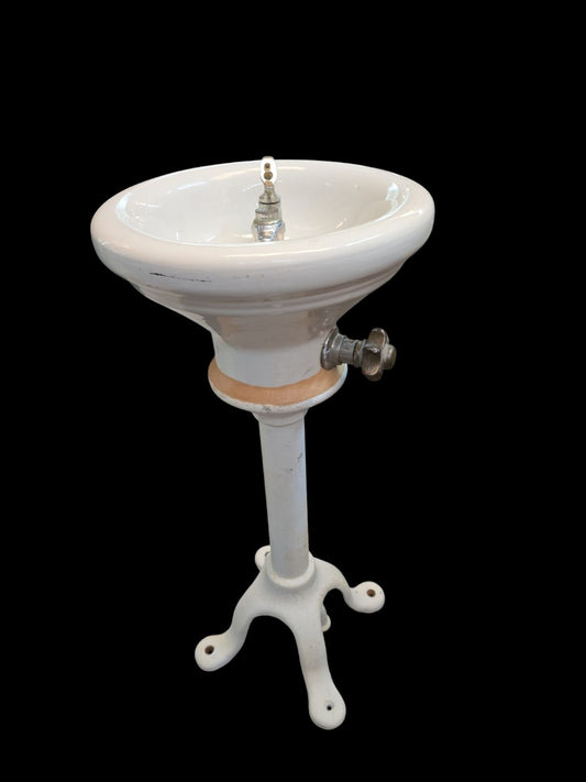 Early 1900's Water Fountain GA0440