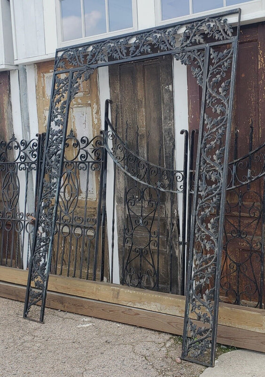 1930's Richmond Fan Cast Iron Porch Salvage with Oak Leaf Design GA9497