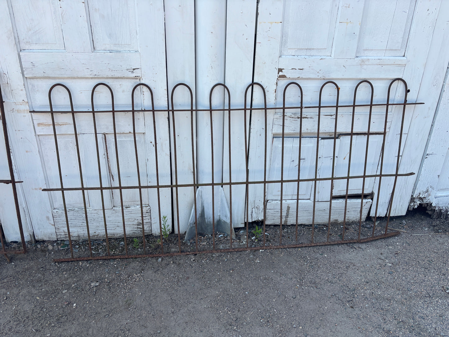 33 Feet of Wrought Iron Hairpin Fencing GA21240