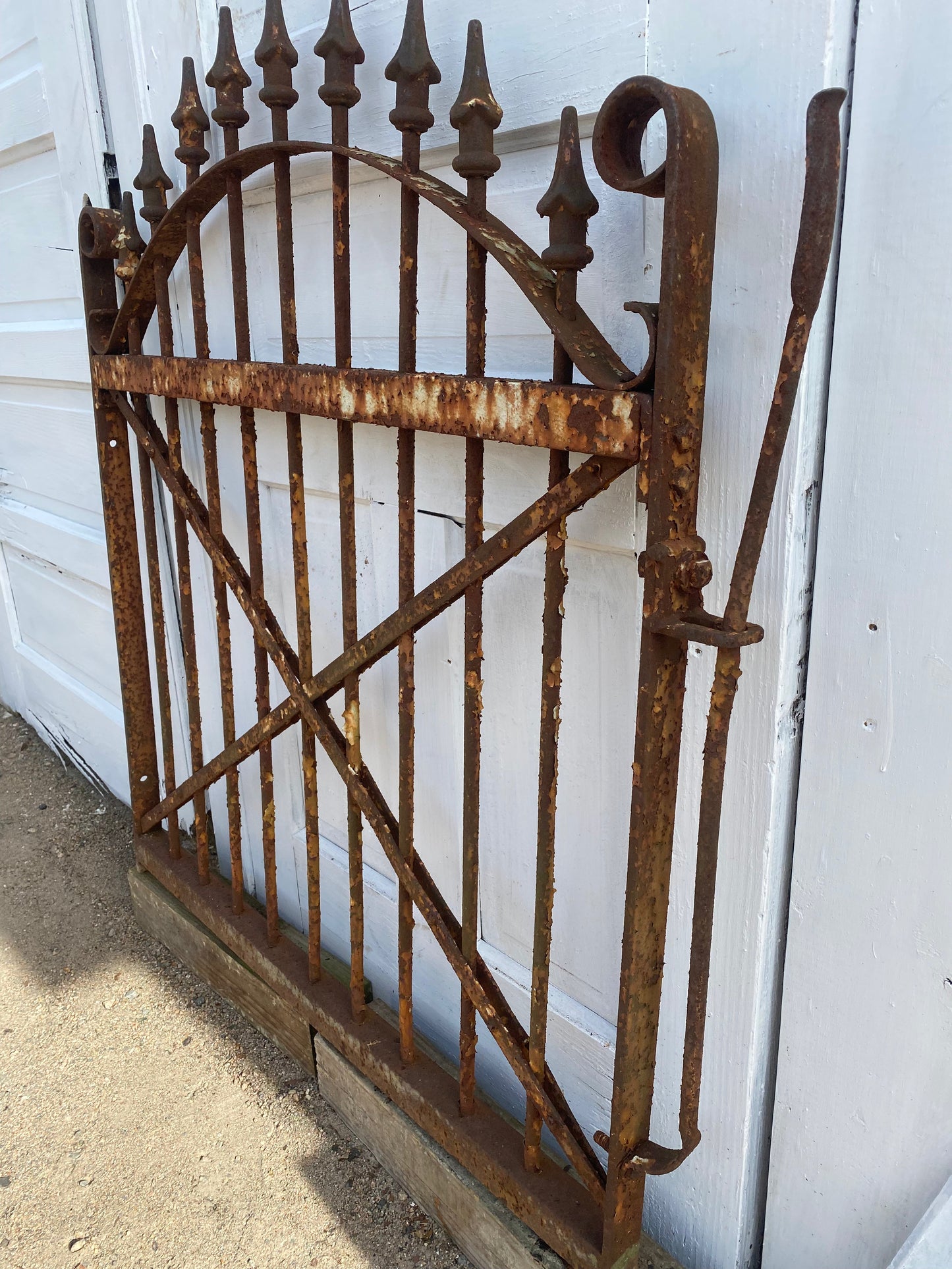 Antique Iron Gate GS20222 - 35" wide x 39 1/4" tall