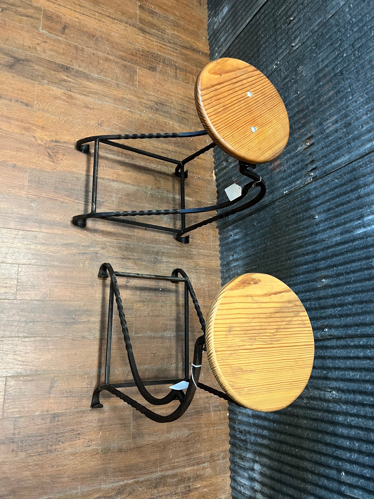 Wrought Iron Bar Stool with Heart Pine Seat GA10151