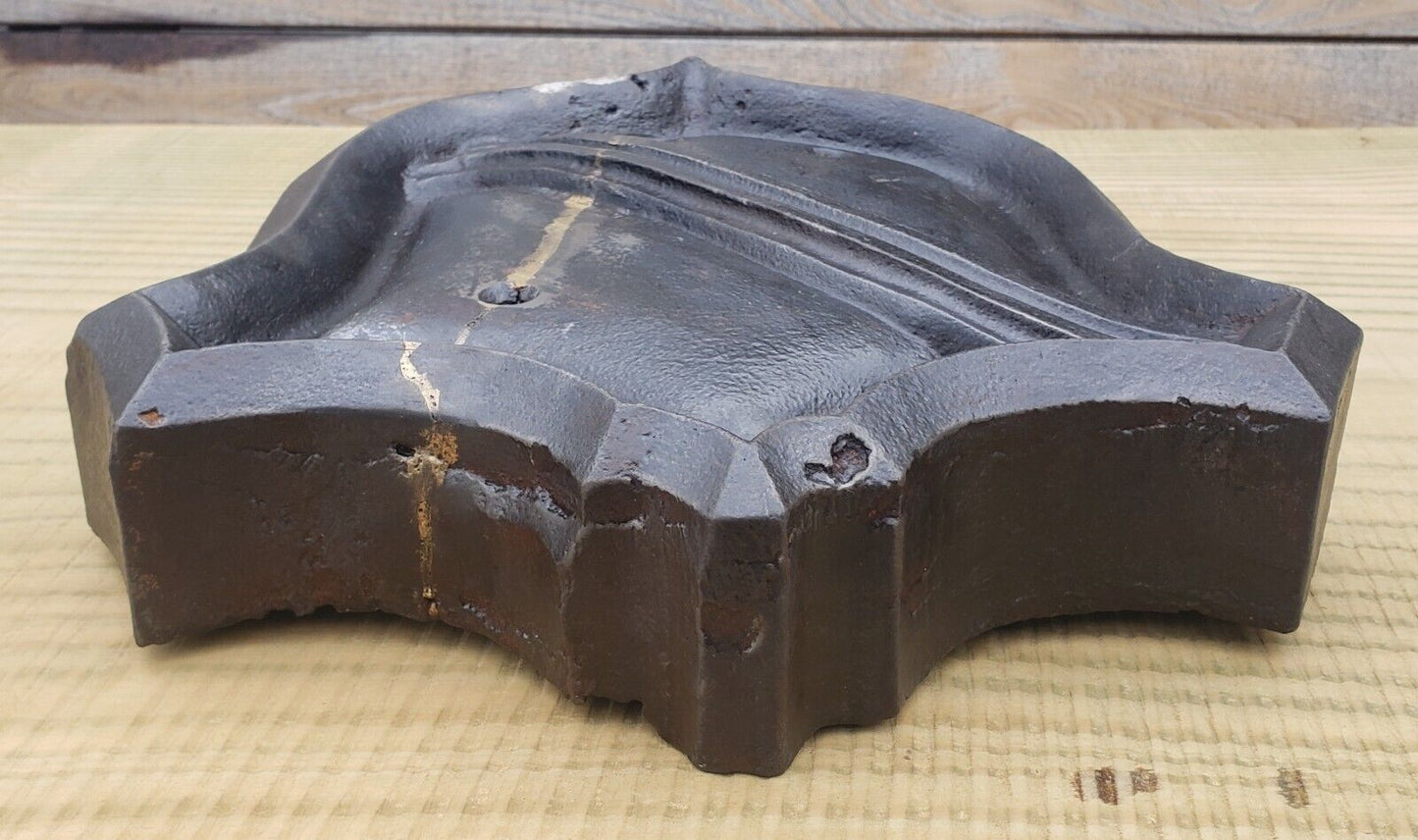 Rare Cast Iron Heraldic Shield Door / Building Pediment 14 1/2" x 13" GA9782