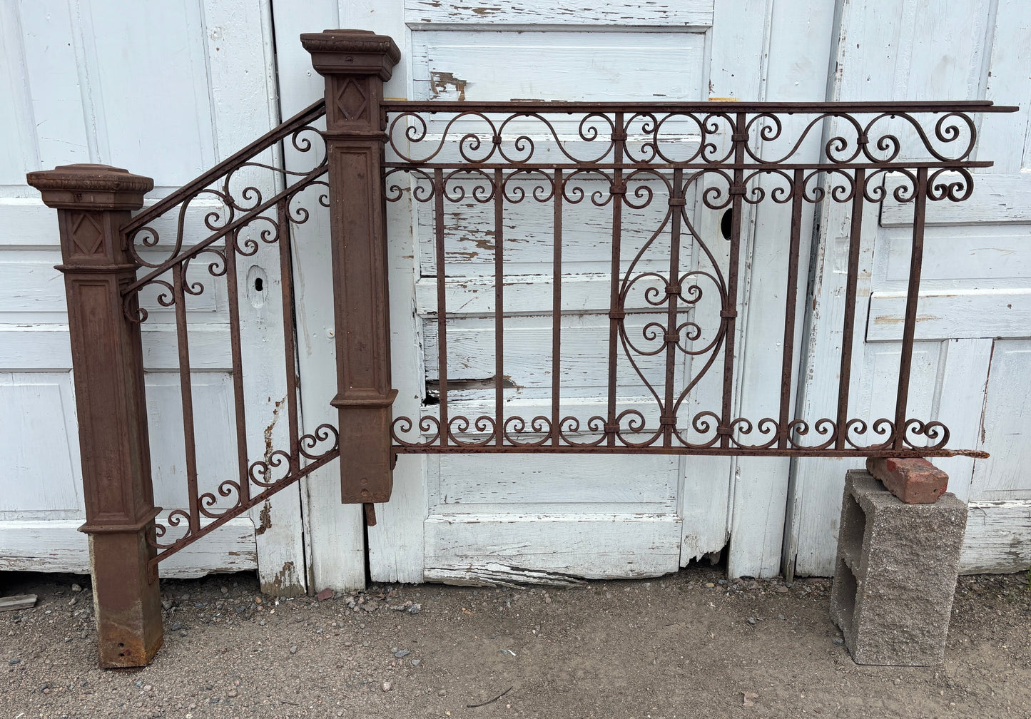 12 Feet of Iron Railings GA21362