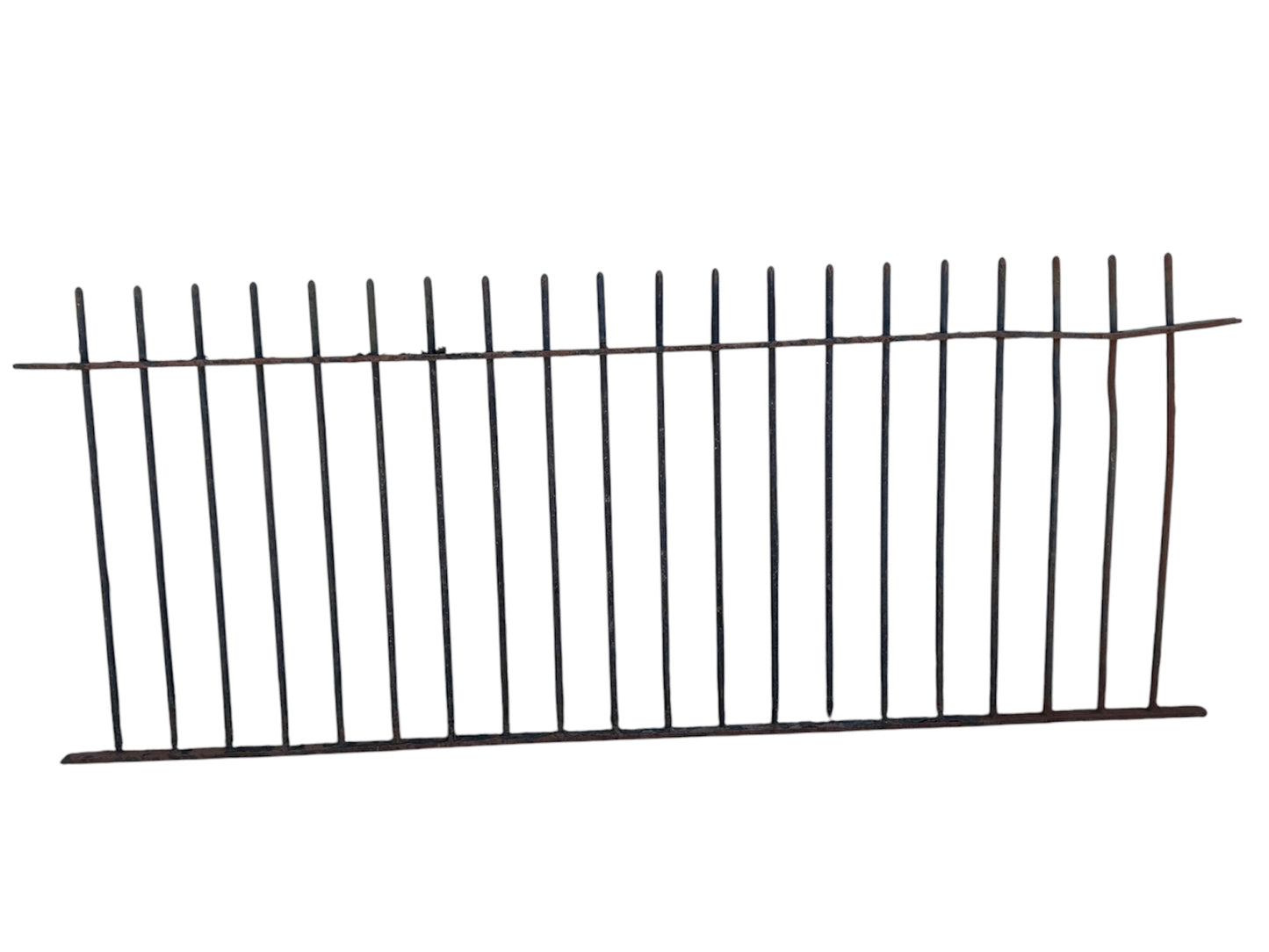 27 feet of antique iron fencing GA21090