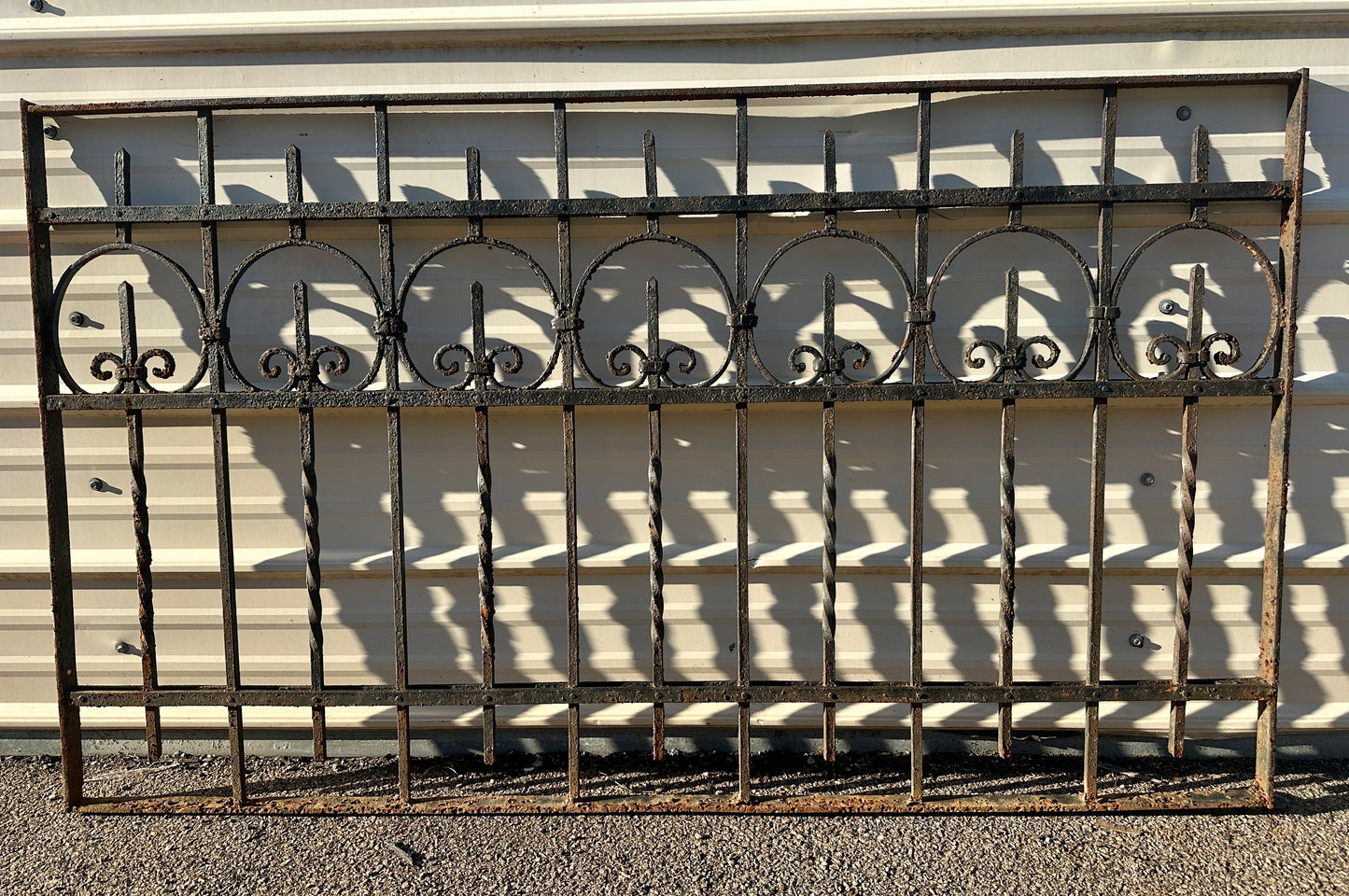 34 Feet of Antique Wrought Iron Fencing GA20789